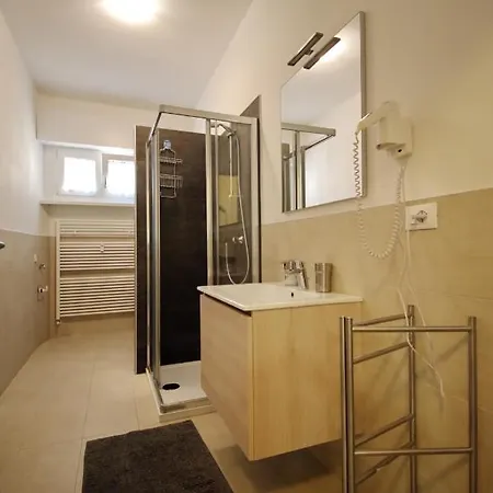 ゲストハウス Clesio 2 3*